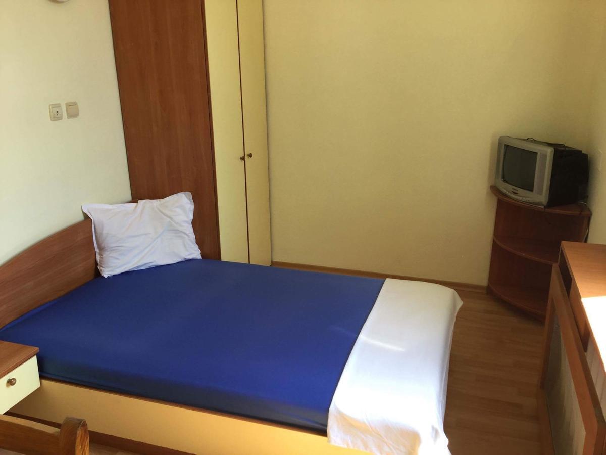 Hotel Amethyst Sofia Esterno foto