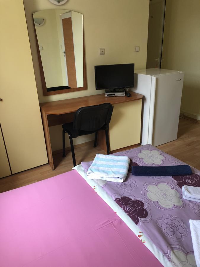 Hotel Amethyst Sofia Esterno foto