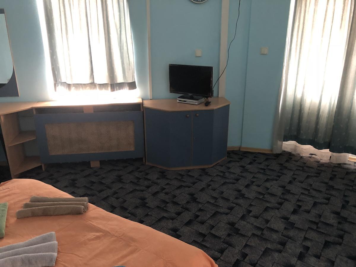 Hotel Amethyst Sofia Esterno foto